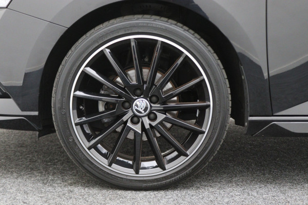 Škoda Fabia 1.0 TSI Monte Carlo Navigatie, Stoelverwarming, Climate, Cruise, PDC, 17"