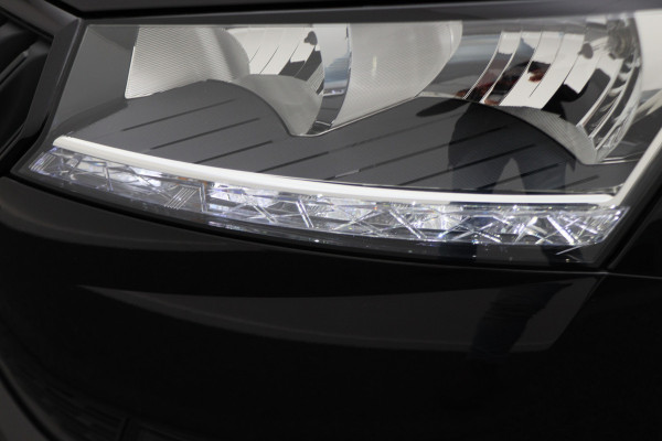 Škoda Fabia 1.0 TSI Monte Carlo Navigatie, Stoelverwarming, Climate, Cruise, PDC, 17"