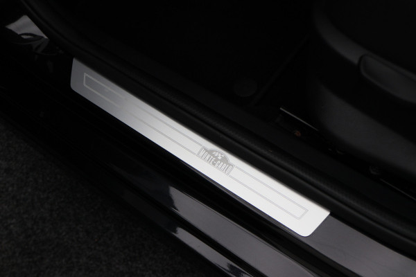 Škoda Fabia 1.0 TSI Monte Carlo Navigatie, Stoelverwarming, Climate, Cruise, PDC, 17"