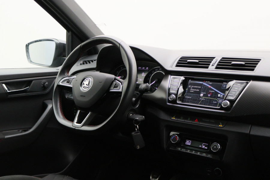 Škoda Fabia 1.0 TSI Monte Carlo Navigatie, Stoelverwarming, Climate, Cruise, PDC, 17"