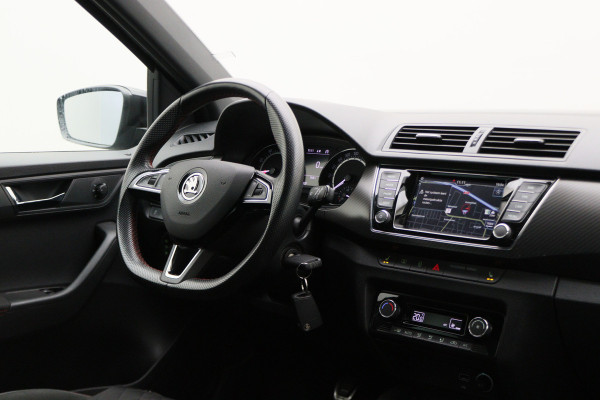 Škoda Fabia 1.0 TSI Monte Carlo Navigatie, Stoelverwarming, Climate, Cruise, PDC, 17"