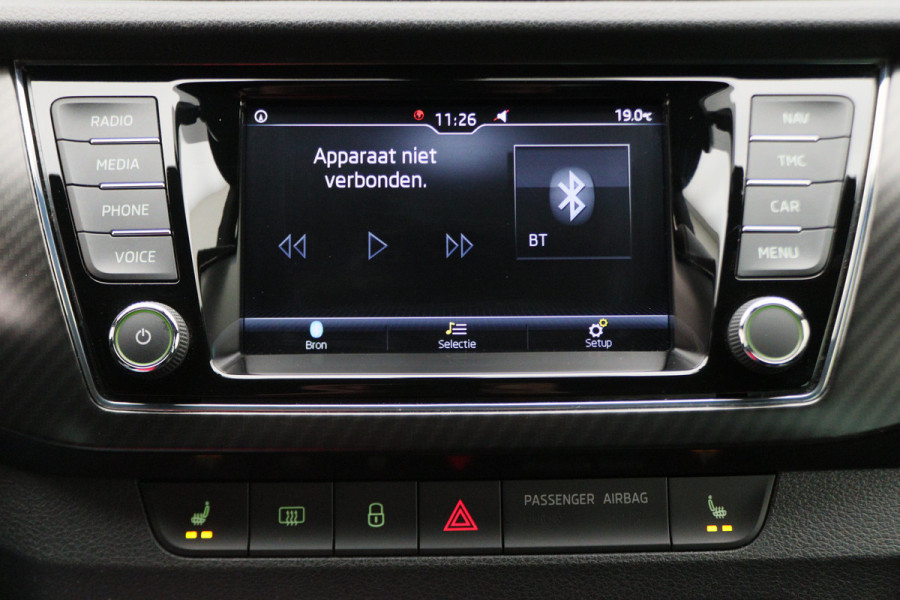 Škoda Fabia 1.0 TSI Monte Carlo Navigatie, Stoelverwarming, Climate, Cruise, PDC, 17"