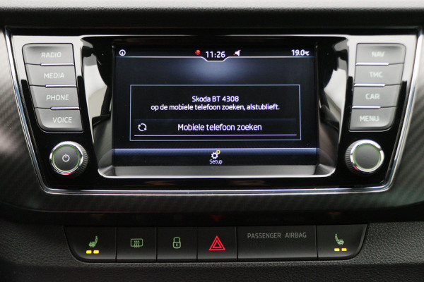 Škoda Fabia 1.0 TSI Monte Carlo Navigatie, Stoelverwarming, Climate, Cruise, PDC, 17"