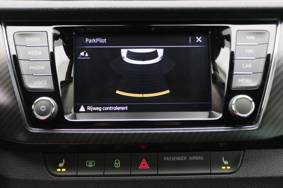 Škoda Fabia 1.0 TSI Monte Carlo Navigatie, Stoelverwarming, Climate, Cruise, PDC, 17"