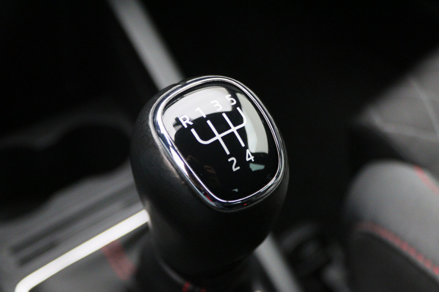 Škoda Fabia 1.0 TSI Monte Carlo Navigatie, Stoelverwarming, Climate, Cruise, PDC, 17"
