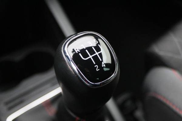 Škoda Fabia 1.0 TSI Monte Carlo Navigatie, Stoelverwarming, Climate, Cruise, PDC, 17"