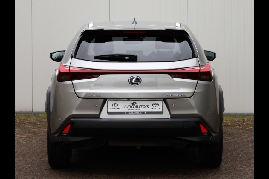 Lexus UX 250h Luxury Line | Leder | Head-up | Dodehoek