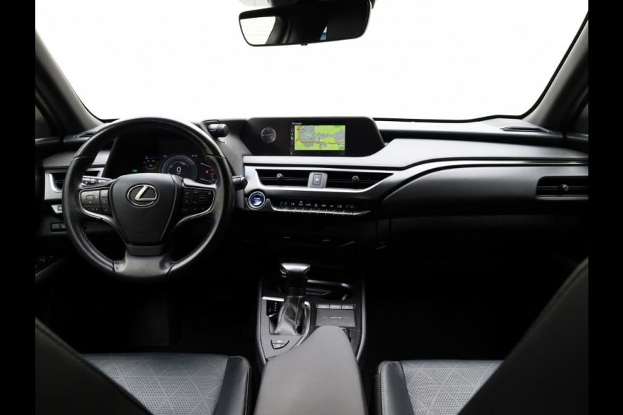 Lexus UX 250h Luxury Line | Leder | Head-up | Dodehoek