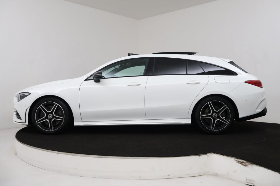 Mercedes-Benz CLA-Klasse Shooting Brake 220 Advantage (PANORAMADAK, SFEERVERLICHTING, PARKEERSENSOREN, CAMERA, NAVI, NL-AUTO)