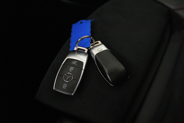 Mercedes-Benz CLA-Klasse Shooting Brake 220 Advantage (PANORAMADAK, SFEERVERLICHTING, PARKEERSENSOREN, CAMERA, NAVI, NL-AUTO)
