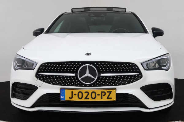 Mercedes-Benz CLA-Klasse Shooting Brake 220 Advantage (PANORAMADAK, SFEERVERLICHTING, PARKEERSENSOREN, CAMERA, NAVI, NL-AUTO)