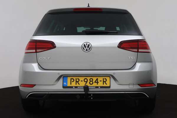 Volkswagen Golf 1.0 TSI Comfortline Business (PARKEERSENSOREN, TREKHAAK, STOELVERWARMING, CRUISE CONTROL, NL-AUTO)