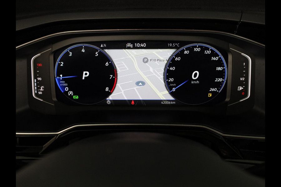 Volkswagen Taigo 1.0 TSI R-Line 110 pk Automaat (DSG) | Navigatie | Panoramadak | Parkeersensoren | Matrix LED koplampen | Adaptieve cruise control | R-line |