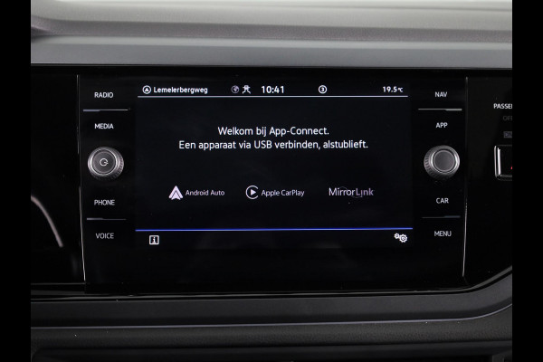 Volkswagen Taigo 1.0 TSI R-Line 110 pk Automaat (DSG) | Navigatie | Panoramadak | Parkeersensoren | Matrix LED koplampen | Adaptieve cruise control | R-line |