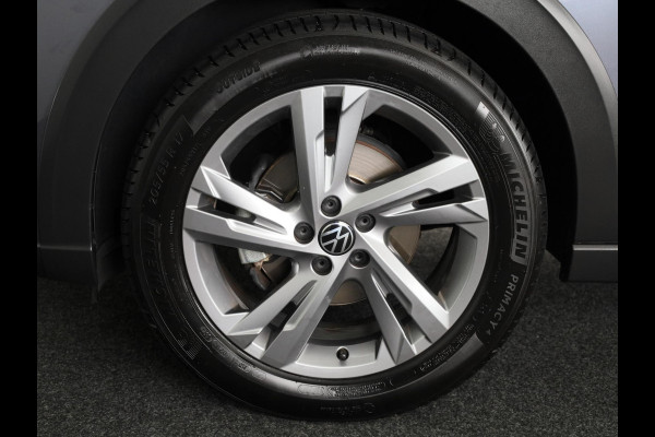 Volkswagen Taigo 1.0 TSI R-Line 110 pk Automaat (DSG) | Navigatie | Panoramadak | Parkeersensoren | Matrix LED koplampen | Adaptieve cruise control | R-line |