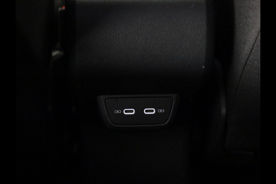 Volkswagen Taigo 1.0 TSI R-Line 110 pk Automaat (DSG) | Navigatie | Panoramadak | Parkeersensoren | Matrix LED koplampen | Adaptieve cruise control | R-line |