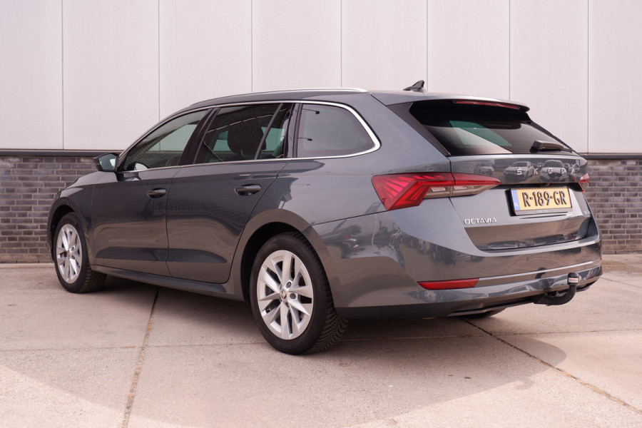 Škoda Octavia Combi 1.5 e-TSI Business Edition Plus | Trekhaak | Head-Up | Carplay | LED | Sfeerverl. | Camera | Memory