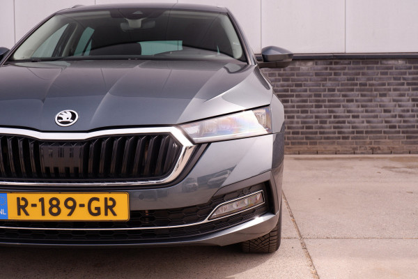 Škoda Octavia Combi 1.5 e-TSI Business Edition Plus | Trekhaak | Head-Up | Carplay | LED | Sfeerverl. | Camera | Memory