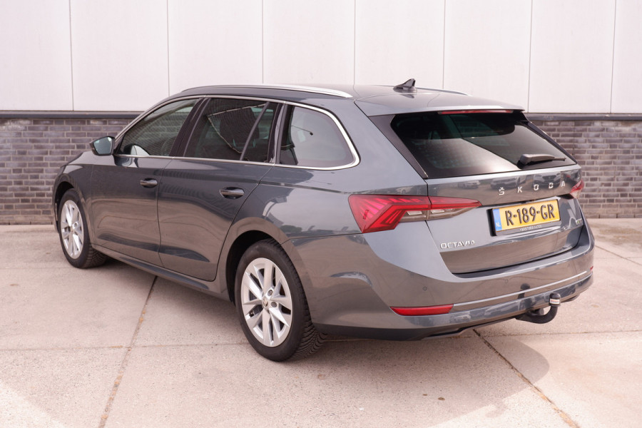 Škoda Octavia Combi 1.5 e-TSI Business Edition Plus | Trekhaak | Head-Up | Carplay | LED | Sfeerverl. | Camera | Memory