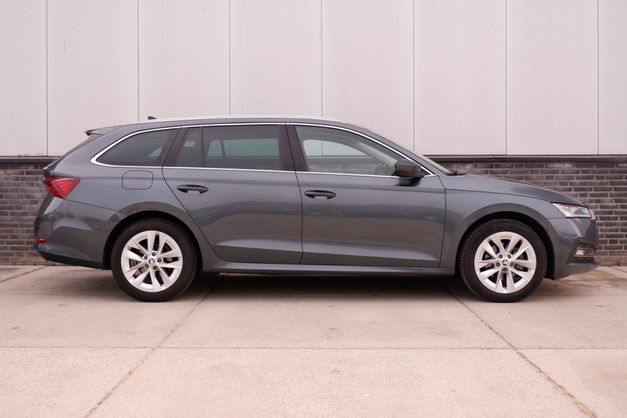 Škoda Octavia Combi 1.5 e-TSI Business Edition Plus | Trekhaak | Head-Up | Carplay | LED | Sfeerverl. | Camera | Memory