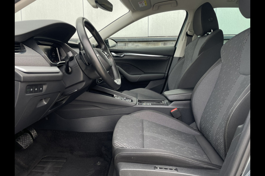 Škoda Octavia Combi 1.5 e-TSI Business Edition Plus | Trekhaak | Head-Up | Carplay | LED | Sfeerverl. | Camera | Memory