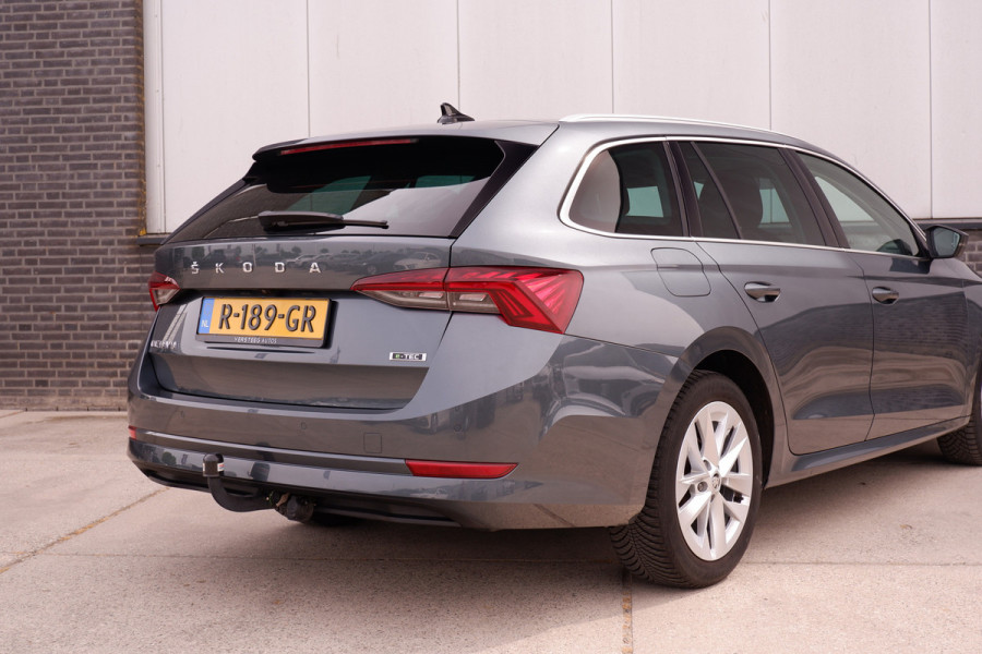 Škoda Octavia Combi 1.5 e-TSI Business Edition Plus | Trekhaak | Head-Up | Carplay | LED | Sfeerverl. | Camera | Memory