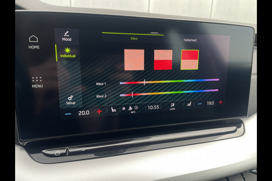Škoda Octavia Combi 1.5 e-TSI Business Edition Plus | Trekhaak | Head-Up | Carplay | LED | Sfeerverl. | Camera | Memory