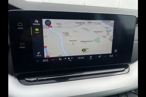 Škoda Octavia Combi 1.5 e-TSI Business Edition Plus | Trekhaak | Head-Up | Carplay | LED | Sfeerverl. | Camera | Memory