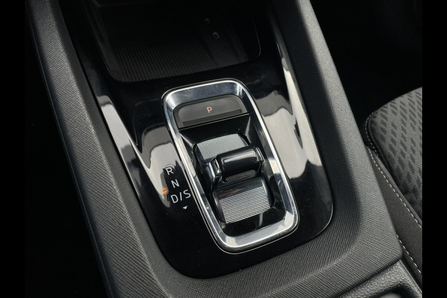 Škoda Octavia Combi 1.5 e-TSI Business Edition Plus | Trekhaak | Head-Up | Carplay | LED | Sfeerverl. | Camera | Memory