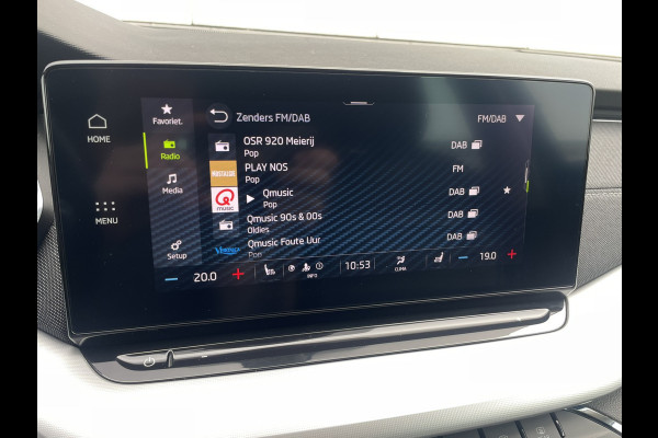 Škoda Octavia Combi 1.5 e-TSI Business Edition Plus | Trekhaak | Head-Up | Carplay | LED | Sfeerverl. | Camera | Memory