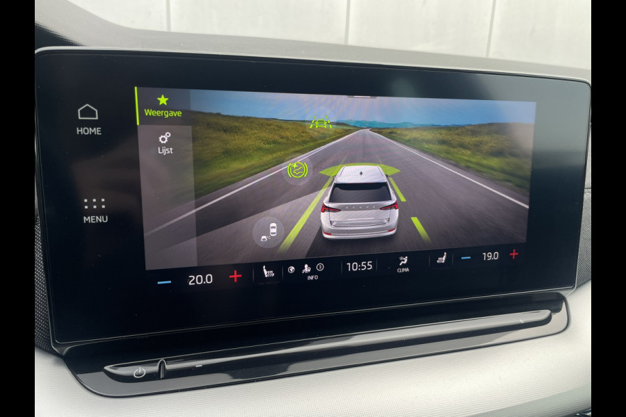 Škoda Octavia Combi 1.5 e-TSI Business Edition Plus | Trekhaak | Head-Up | Carplay | LED | Sfeerverl. | Camera | Memory