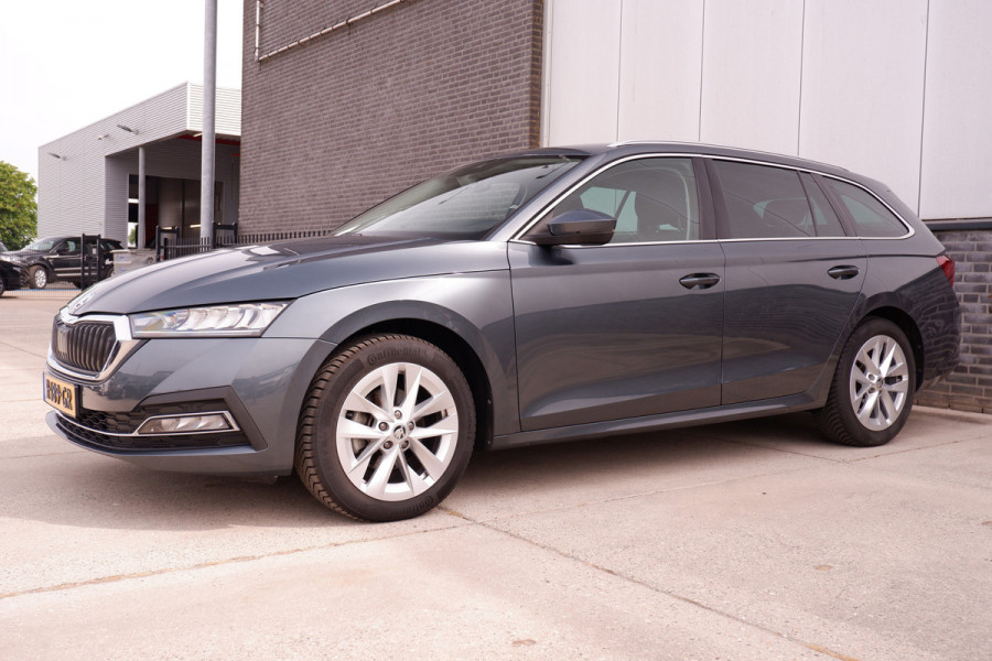 Škoda Octavia Combi 1.5 e-TSI Business Edition Plus | Trekhaak | Head-Up | Carplay | LED | Sfeerverl. | Camera | Memory