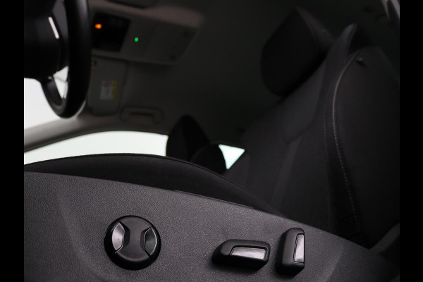 Škoda Octavia 1.4 TSI iV PHEV Business Edition Plus | Stoelverwarming | Head-Up | Adaptive cruise | Camera | Memory | Navigatie | Full LED | Sfeerverlichting | 18'' lichtmetalen velgen