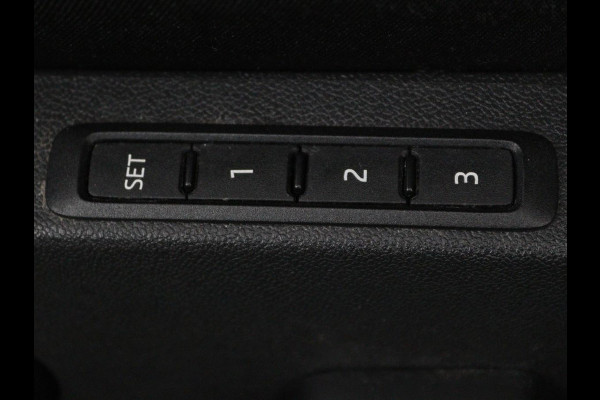 Škoda Octavia 1.4 TSI iV PHEV Business Edition Plus | Stoelverwarming | Head-Up | Adaptive cruise | Camera | Memory | Navigatie | Full LED | Sfeerverlichting | 18'' lichtmetalen velgen