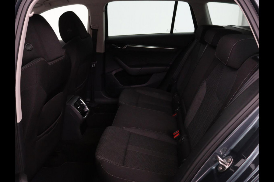 Škoda Octavia 1.4 TSI iV PHEV Business Edition Plus | Stoelverwarming | Head-Up | Adaptive cruise | Camera | Memory | Navigatie | Full LED | Sfeerverlichting | 18'' lichtmetalen velgen