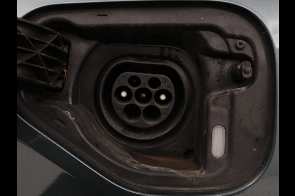 Škoda Octavia 1.4 TSI iV PHEV Business Edition Plus | Stoelverwarming | Head-Up | Adaptive cruise | Camera | Memory | Navigatie | Full LED | Sfeerverlichting | 18'' lichtmetalen velgen