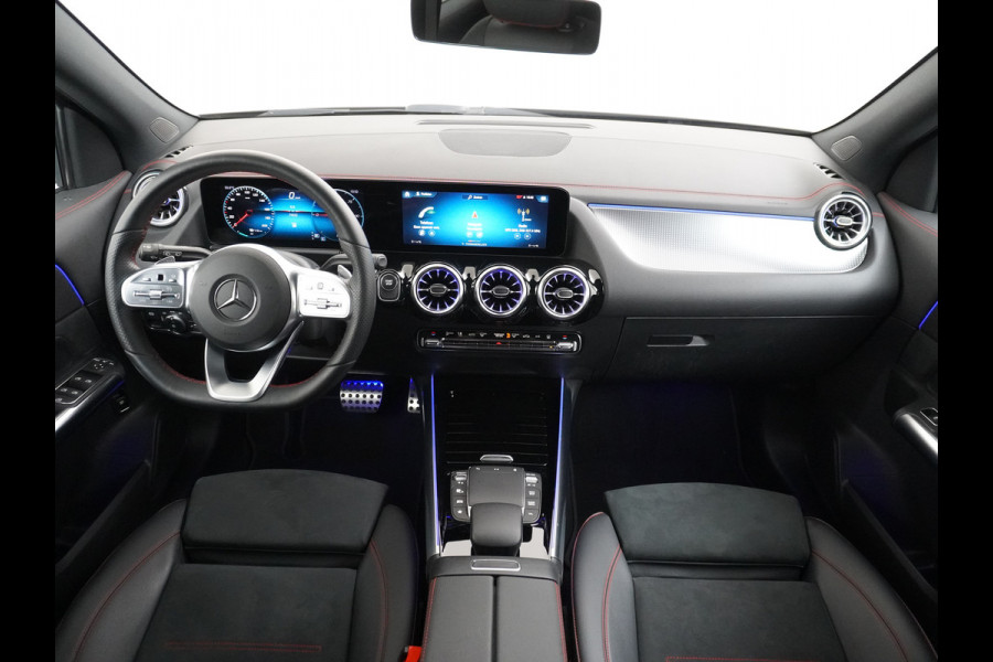 Mercedes-Benz EQA AUT. 250 67kWh AMG Camera Navi Mercedes & Me Apps Apple Carplay Android LED-high-performance WiFi-vb. Multi-Media Active-Park+Re 18" Dodehoek-assistent MBUX-infotainmentsysteem+ spraakbediening Dual-Ecc  Advance Multi-Media WiFi-vb.Licht+RegenSensor Int.Noodoproep Progressive SpoorAssist BordHerkenning Voetganger-Besch Zitcomfortpakket Alu-Dakrails Aut.Gr/Licht Actieve Rem+spoorassistent Orig.NLse auto 8jr/160dkm garantie-accu