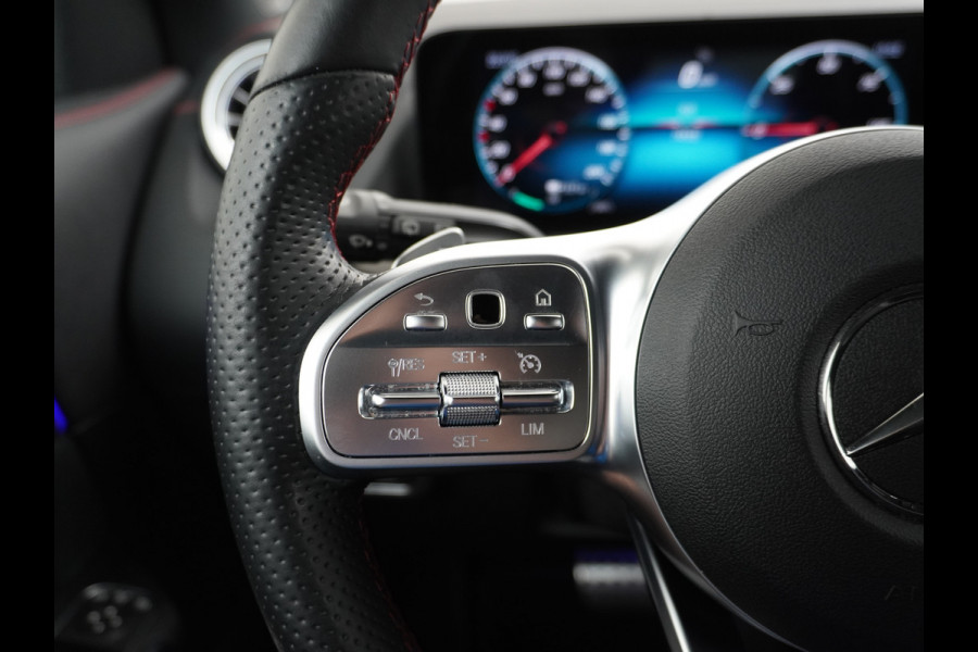 Mercedes-Benz EQA AUT. 250 67kWh AMG Camera Navi Mercedes & Me Apps Apple Carplay Android LED-high-performance WiFi-vb. Multi-Media Active-Park+Re 18" Dodehoek-assistent MBUX-infotainmentsysteem+ spraakbediening Dual-Ecc  Advance Multi-Media WiFi-vb.Licht+RegenSensor Int.Noodoproep Progressive SpoorAssist BordHerkenning Voetganger-Besch Zitcomfortpakket Alu-Dakrails Aut.Gr/Licht Actieve Rem+spoorassistent Orig.NLse auto 8jr/160dkm garantie-accu