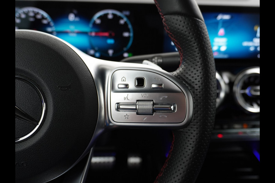 Mercedes-Benz EQA AUT. 250 67kWh AMG Camera Navi Mercedes & Me Apps Apple Carplay Android LED-high-performance WiFi-vb. Multi-Media Active-Park+Re 18" Dodehoek-assistent MBUX-infotainmentsysteem+ spraakbediening Dual-Ecc  Advance Multi-Media WiFi-vb.Licht+RegenSensor Int.Noodoproep Progressive SpoorAssist BordHerkenning Voetganger-Besch Zitcomfortpakket Alu-Dakrails Aut.Gr/Licht Actieve Rem+spoorassistent Orig.NLse auto 8jr/160dkm garantie-accu