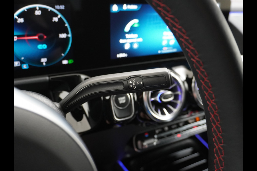 Mercedes-Benz EQA AUT. 250 67kWh AMG Camera Navi Mercedes & Me Apps Apple Carplay Android LED-high-performance WiFi-vb. Multi-Media Active-Park+Re 18" Dodehoek-assistent MBUX-infotainmentsysteem+ spraakbediening Dual-Ecc  Advance Multi-Media WiFi-vb.Licht+RegenSensor Int.Noodoproep Progressive SpoorAssist BordHerkenning Voetganger-Besch Zitcomfortpakket Alu-Dakrails Aut.Gr/Licht Actieve Rem+spoorassistent Orig.NLse auto 8jr/160dkm garantie-accu