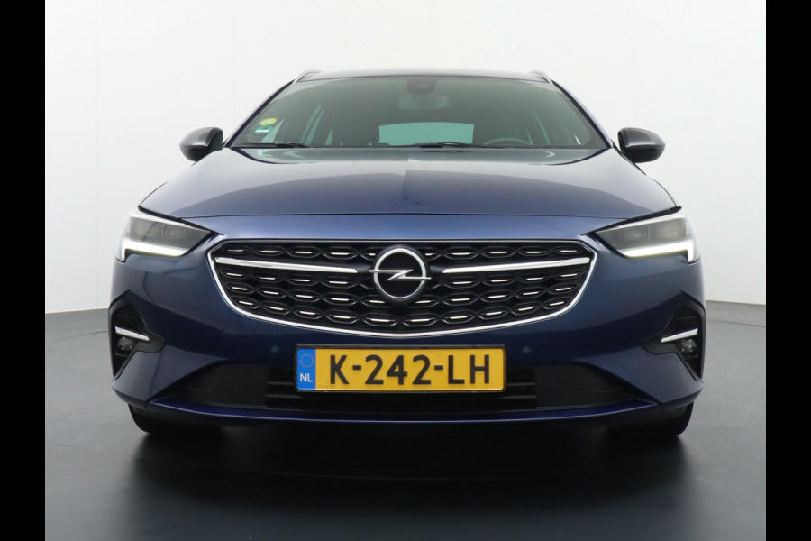 Opel Insignia Sports Tourer D 123pk Led-Matrix Trekhaak Ultimate Navi-Pro Alcantara-Leer 20"lm Adaptive-Cruise Camera Apple-Carplay Sportstoel DAB+ Licht+Regensensor Privacy Glas Lane-assist LED achterlichten AGR Flexfold Innovation Ultimate Volledig Dealer-Onderhouden EURO6 1.625kg Trekvermogen! € 45.000 nieuw
