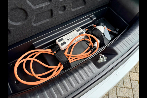 Kia Xceed 1.6 GDi PHEV Hybride ExecutiveLine, Pano, CarPlay, LED, KeyLess