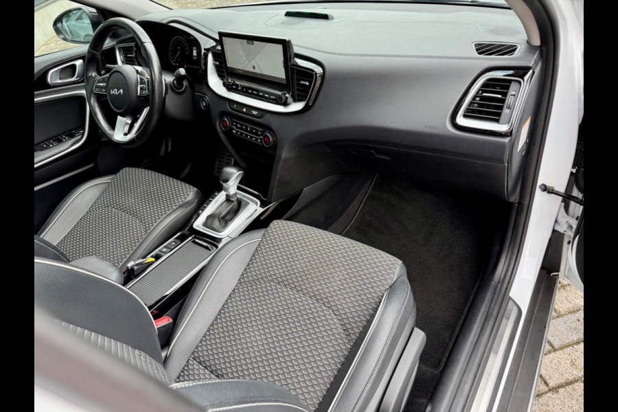 Kia Xceed 1.6 GDi PHEV Hybride ExecutiveLine, Pano, CarPlay, LED, KeyLess