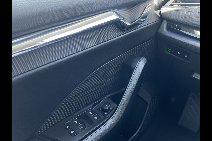 Škoda Octavia Combi 1.5 e-TSI Business Edition Trekhaak | Virtual Cockpit | LED | Navi | Carplay