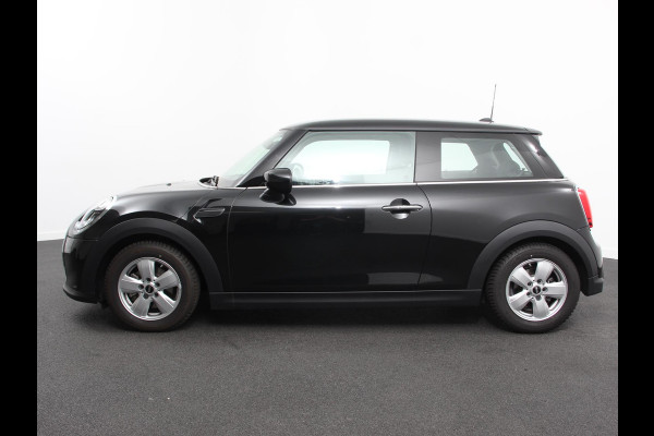 MINI Mini 1.5 Cooper Essential Trim Climate control Navigatie Cruise control LED Parkeersensoren Apple carplay/ Android Auto Lichtmetalen velgen