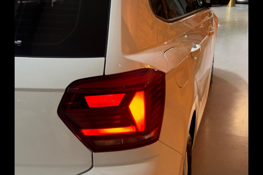Volkswagen Polo 1.0 TSI Style Garantie CarPlay Adoptieve Cruise StoelVW PDC Navi Led Rijklaar