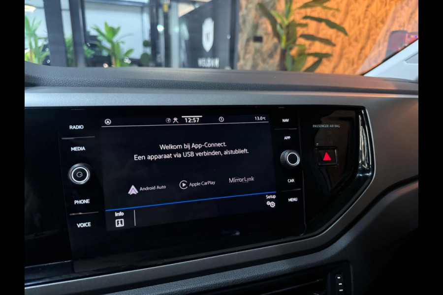 Volkswagen Polo 1.0 TSI Style Garantie CarPlay Adoptieve Cruise StoelVW PDC Navi Led Rijklaar