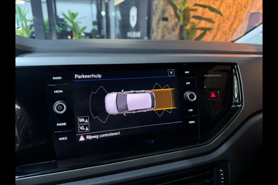 Volkswagen Polo 1.0 TSI Style Garantie CarPlay Adoptieve Cruise StoelVW PDC Navi Led Rijklaar
