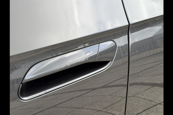 Volkswagen ID.4 Pure 52 kWh | Navi | Camera | Warmtepomp | Keyless |