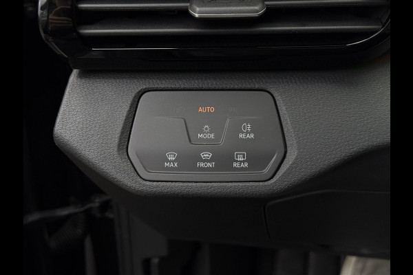 Volkswagen ID.4 Pure 52 kWh | Navi | Camera | Warmtepomp | Keyless |